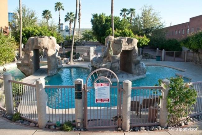 Midtown Garden Hotel Phoenix Exterior photo