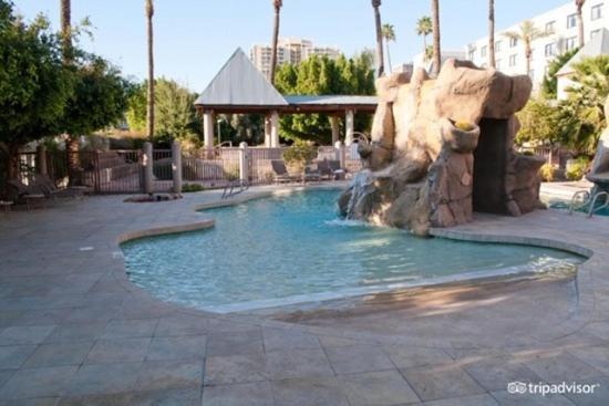 Midtown Garden Hotel Phoenix Exterior photo